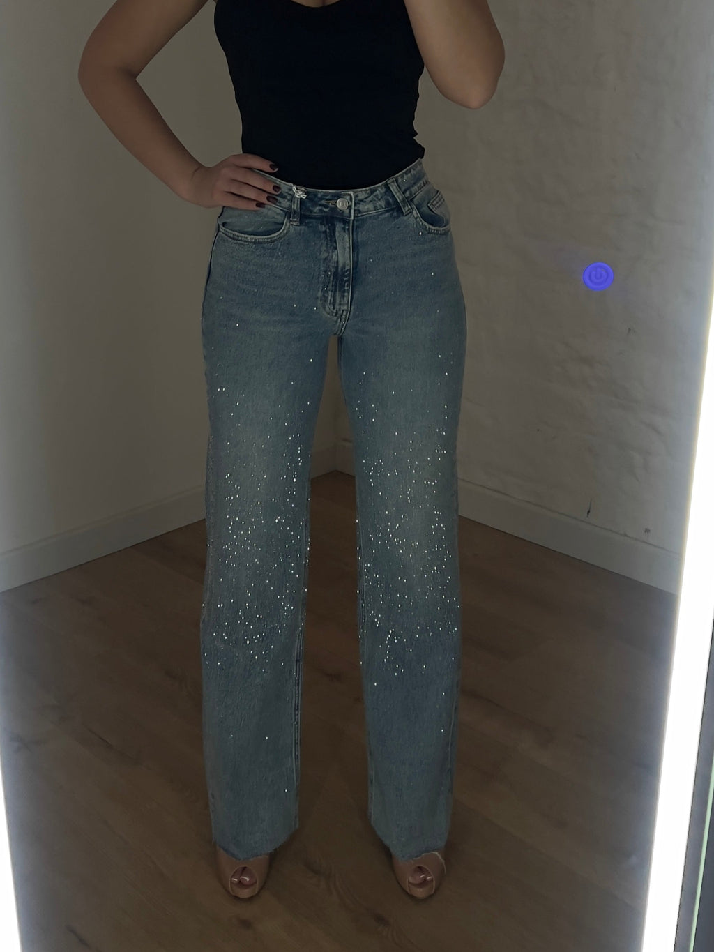 Jeans Lunghi con Strass da Donna: Denim Scintillante Nuova Collezione 2026