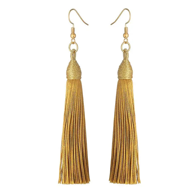Aura Boho-Chic: Orecchini a Cascata con Frange Silk