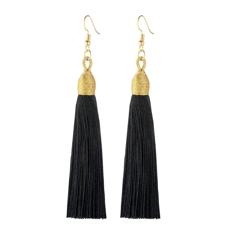 Aura Boho-Chic: Orecchini a Cascata con Frange Silk