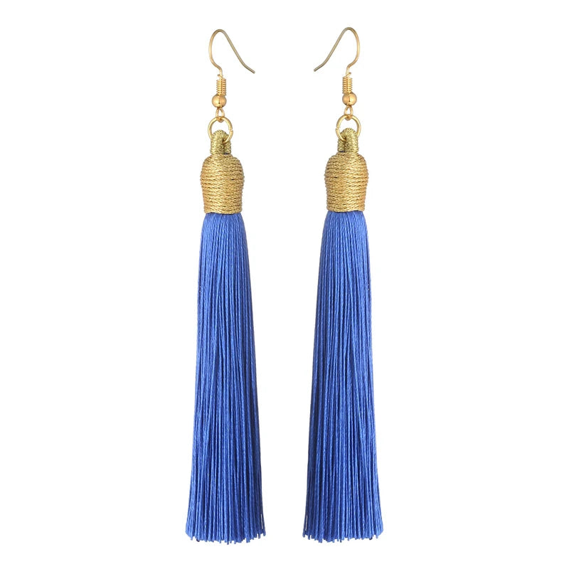 Aura Boho-Chic: Orecchini a Cascata con Frange Silk