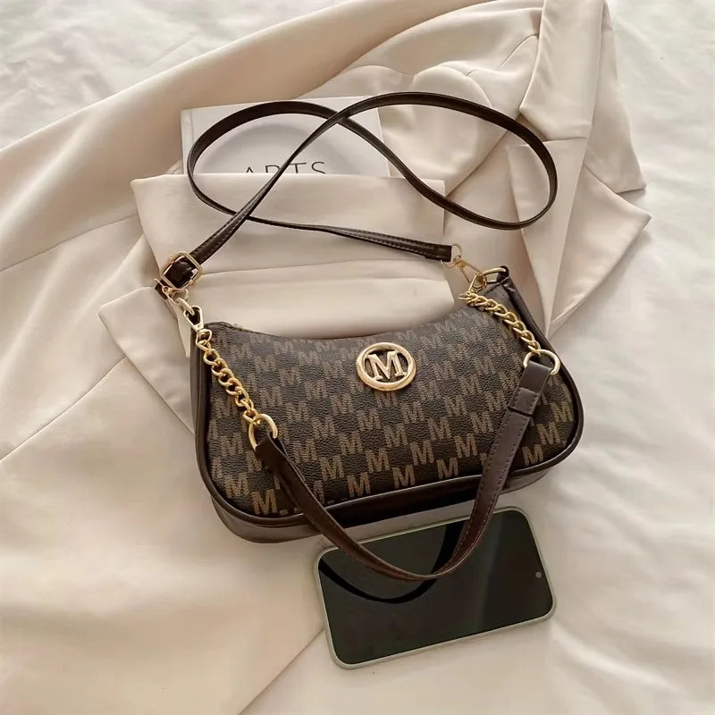 Aura Urban Clutch: L’Icona di Stile 2026