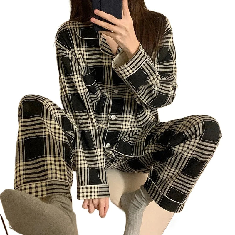 Winter Striped Comfort Set – Cosy, Stylish & Perfectly Warm