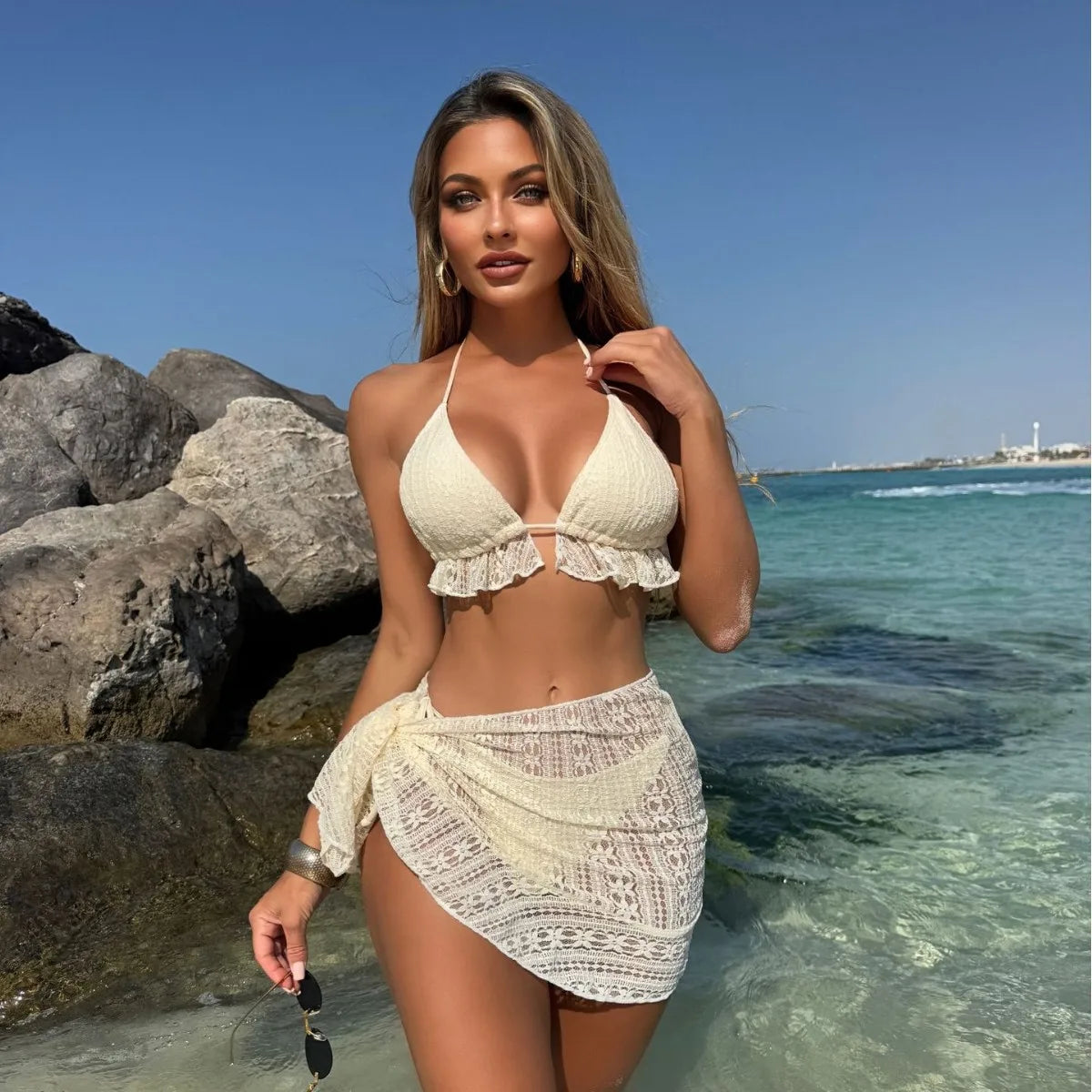 "3-Piece Sexy Bikini – Push-Up, Ruffles & Cover-Up"