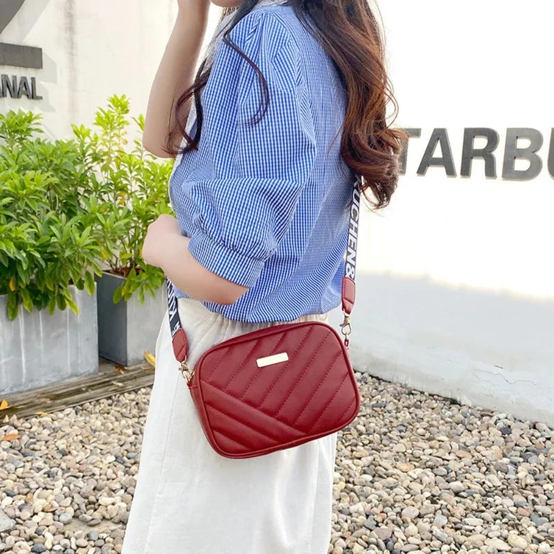 Mya Luxury Crossbody: L’Essenziale di Classe